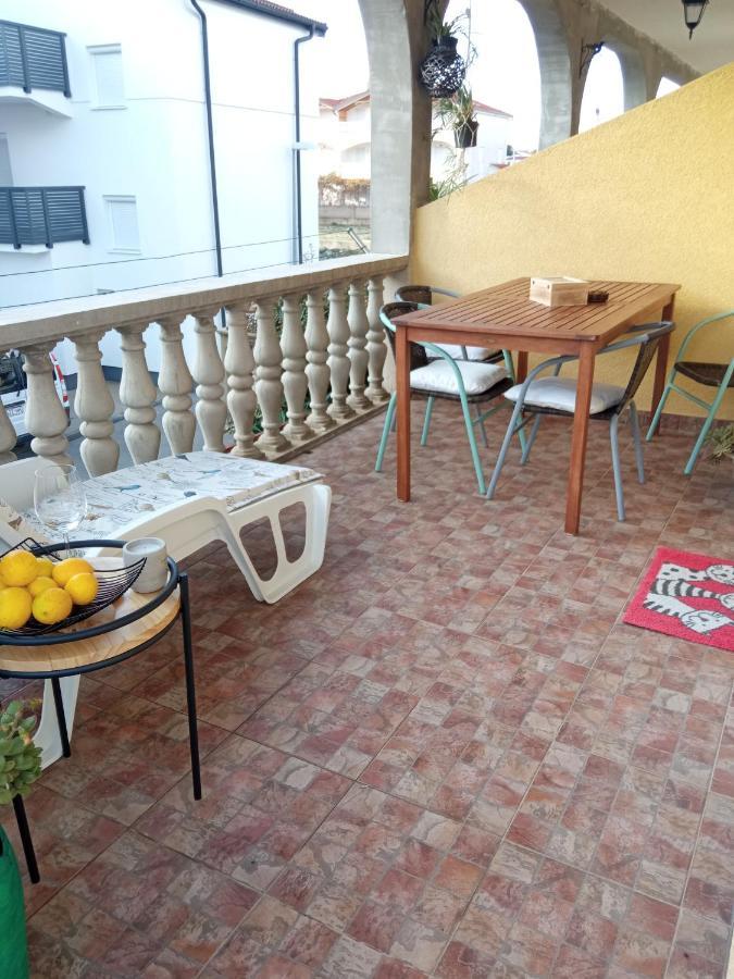 Apartments Tomic Vodice Ngoại thất bức ảnh