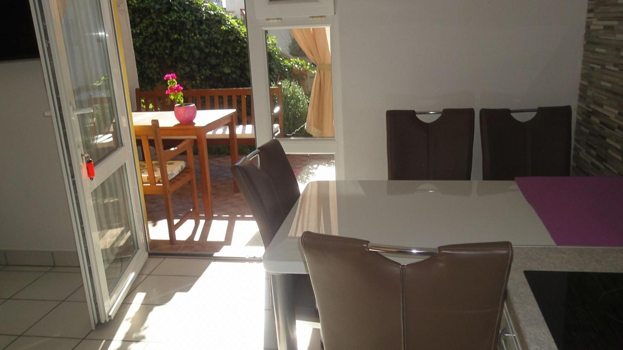 Apartments Tomic Vodice Phòng bức ảnh